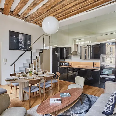 Louvre/palais Royal By Studioprestige * Paris